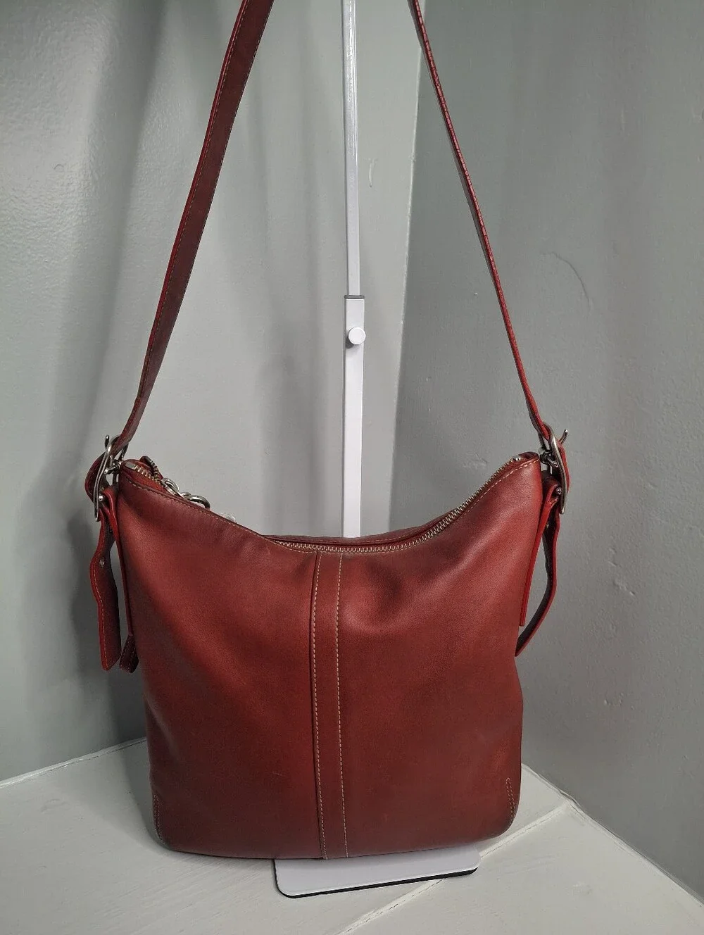 Coach Vintage Legacy Slim Duffle Red Leather Crossbody Shoulder Bag 2004